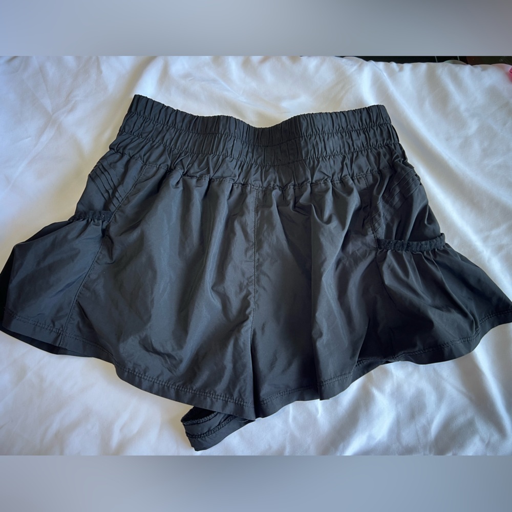 Free people Black Ruffled Mini Skirt
Caja 9 - Picture 3 of 4